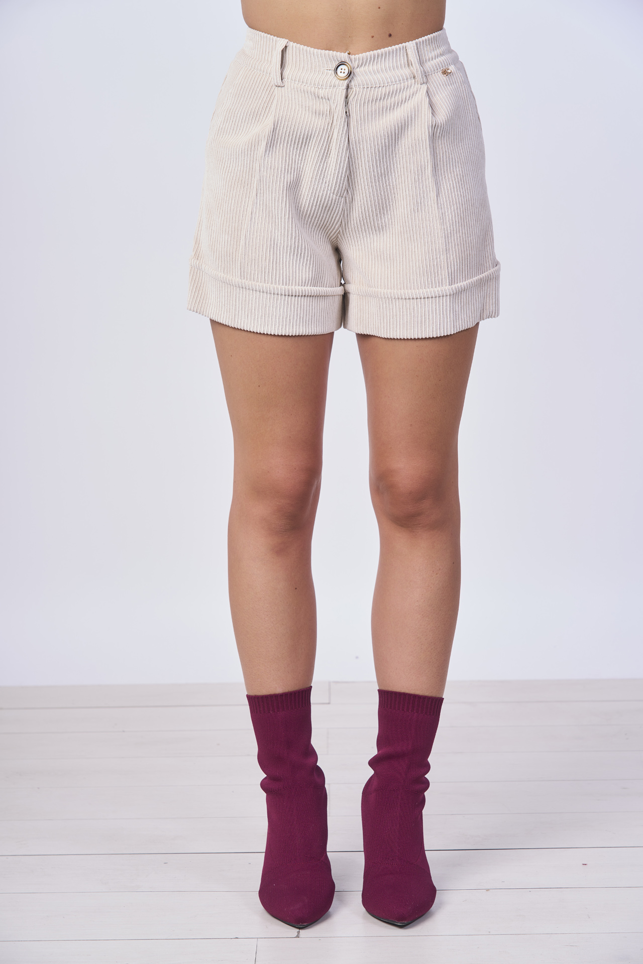 SHORT PERLA 2 SHORT PERLA - immagine 2